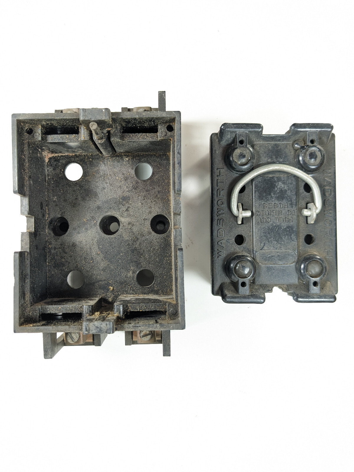 WADSWORTH 8038 30A FUSE HOLDER AND BOX 240 VAC