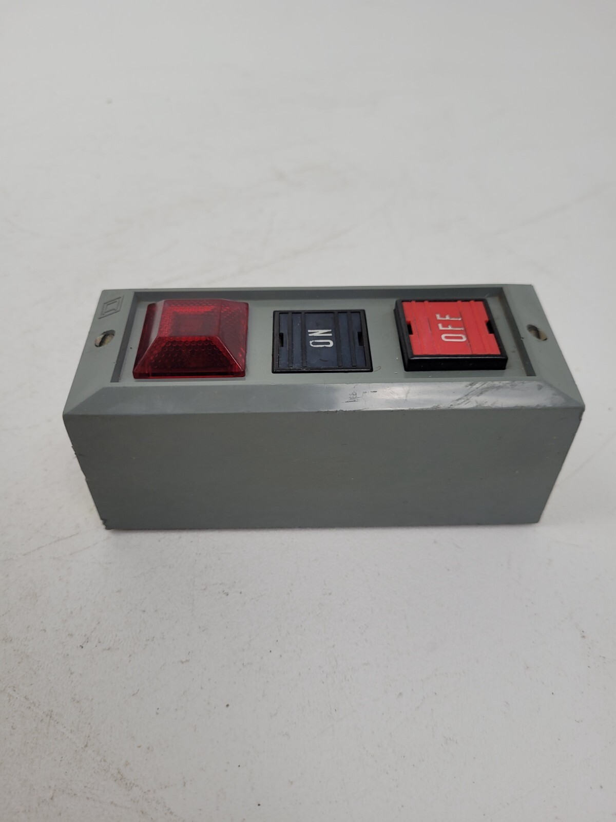 9001BG311 Square D On Off Illuminated Push Button – Next Day Option