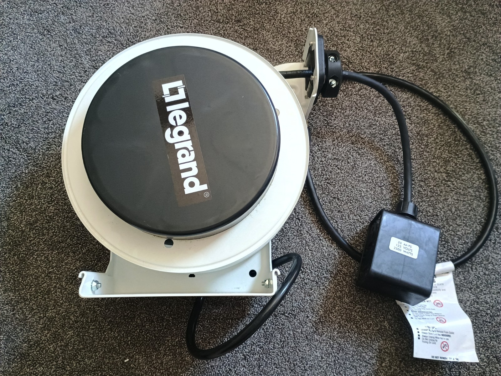 Legrand CRCD123N25R20 1000 Series Cable Reel With Quad RB 20 AMP 12 AWG 25ft