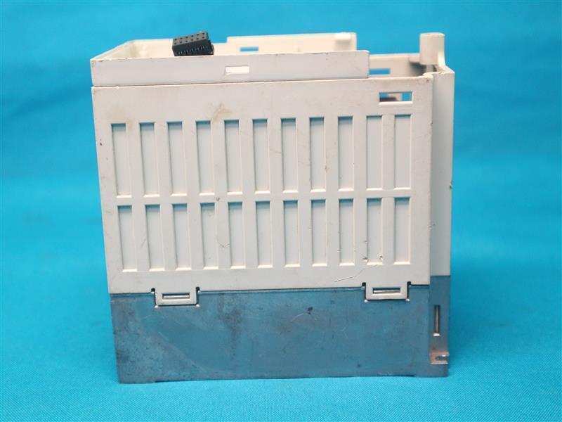 LS SV008IG5A-2 SV008IG5A2 3-Phase Inverter w/ Missing Part Front Cover