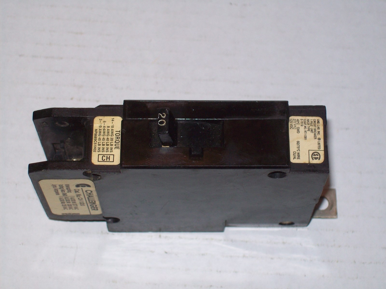 CHALLENGER CH1020 20A 277VAC 125VDC 1 POLE CIRCUIT BREAKER P753A