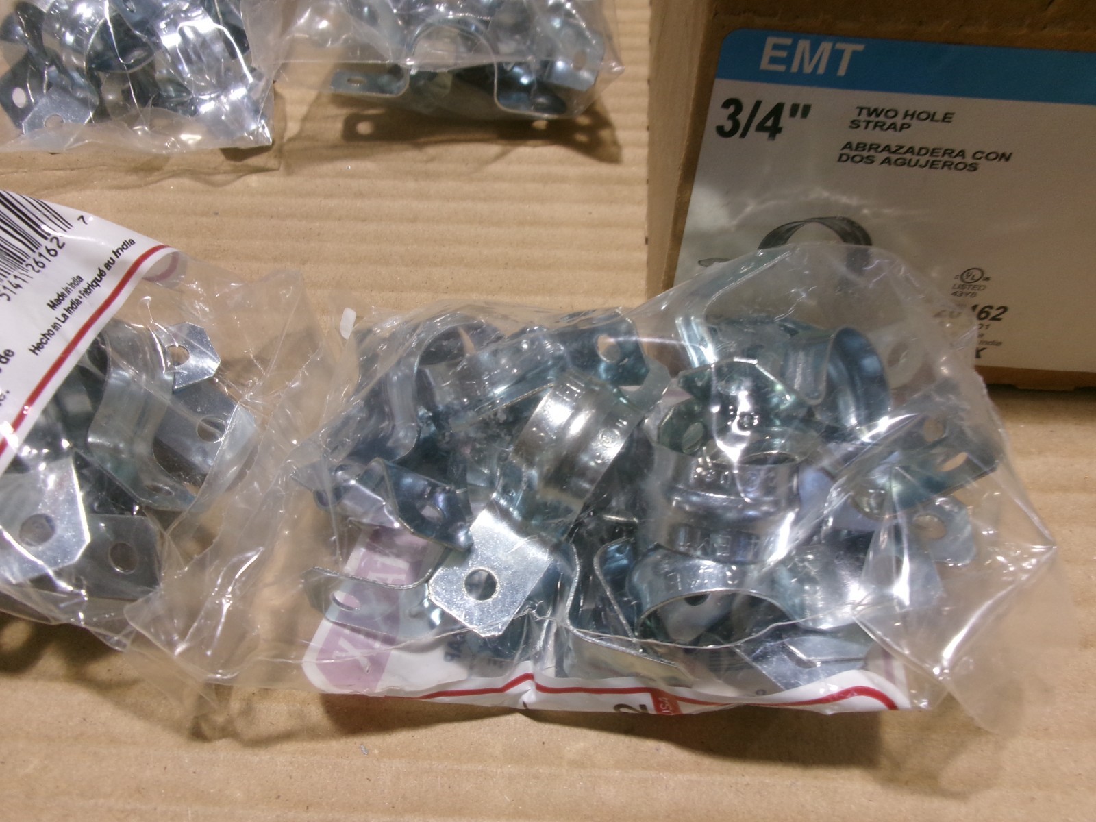 New Box of 6 Halex 26162 (20 Per Bag) 3/4″ Two Hole Strap AK