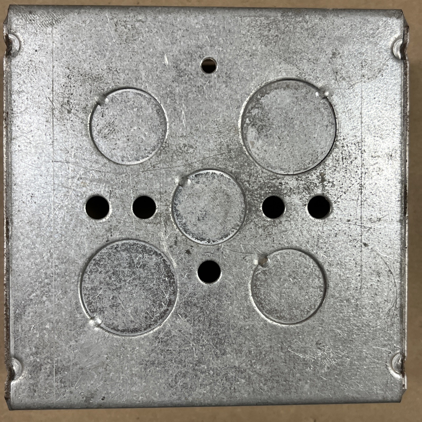 STEEL CITY 72171-1-1/4, Square Outlet Box, 4-11/16 x 2-1/8 x 4-11/16,Welded, 1pc
