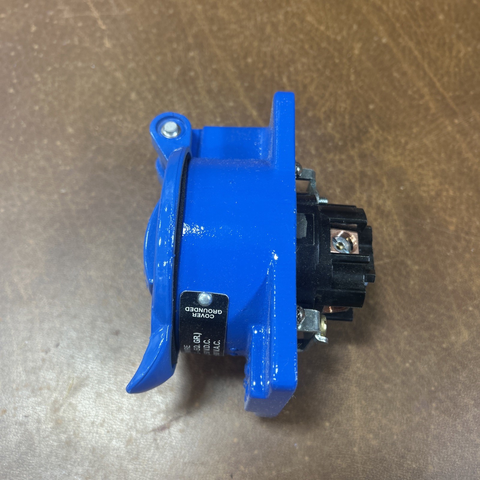 NEW HUBBELL HBL25250 Locking Receptacle 600VAC 30A 250VDC 20A, 3 Phase, 4P 5W