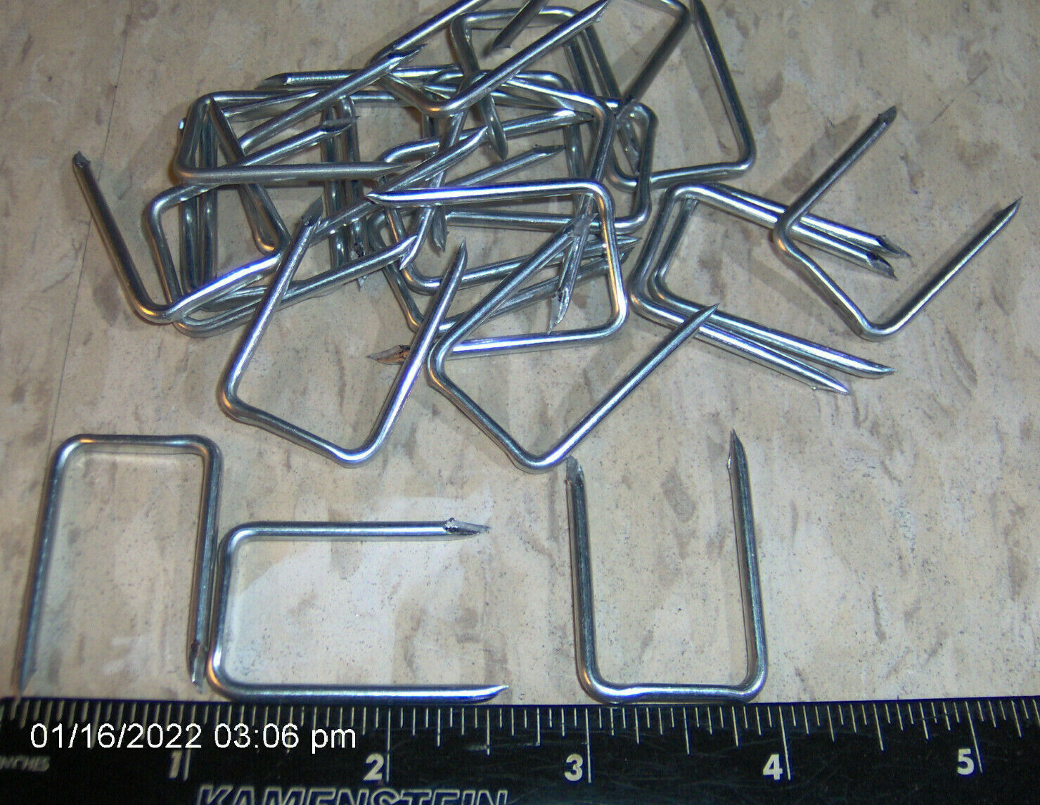 25 count 3/4″ x 1 3/8″ long Steel ELECTRIC SERVICE CABLE STAPLES 6-3 SEU King