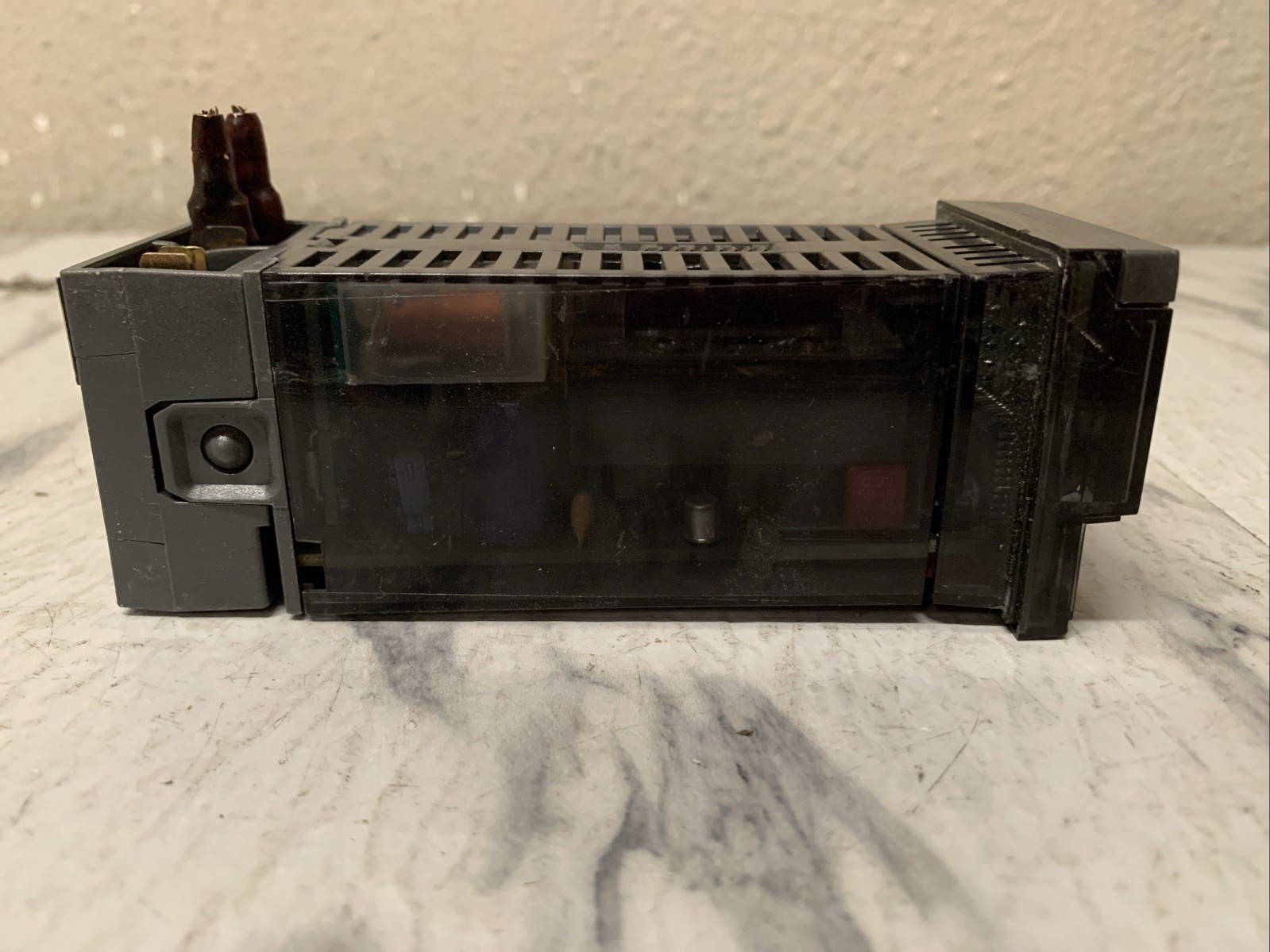 Omega Engineering, inc. CN9111 Temperature Controller CN9000A