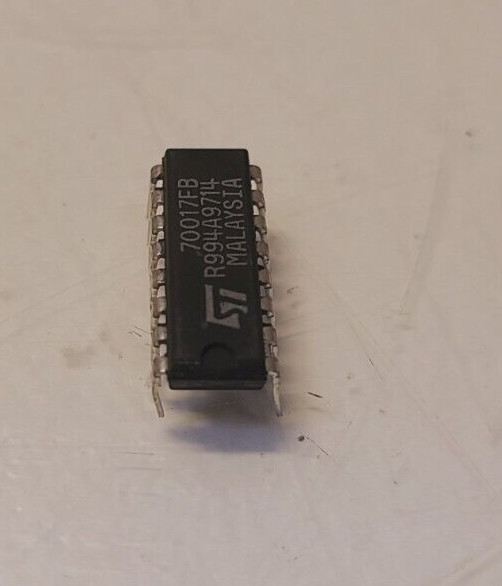 25 Quantity of Ford Integrated Circuits 70017FB | R994A9714 (25 Qty)