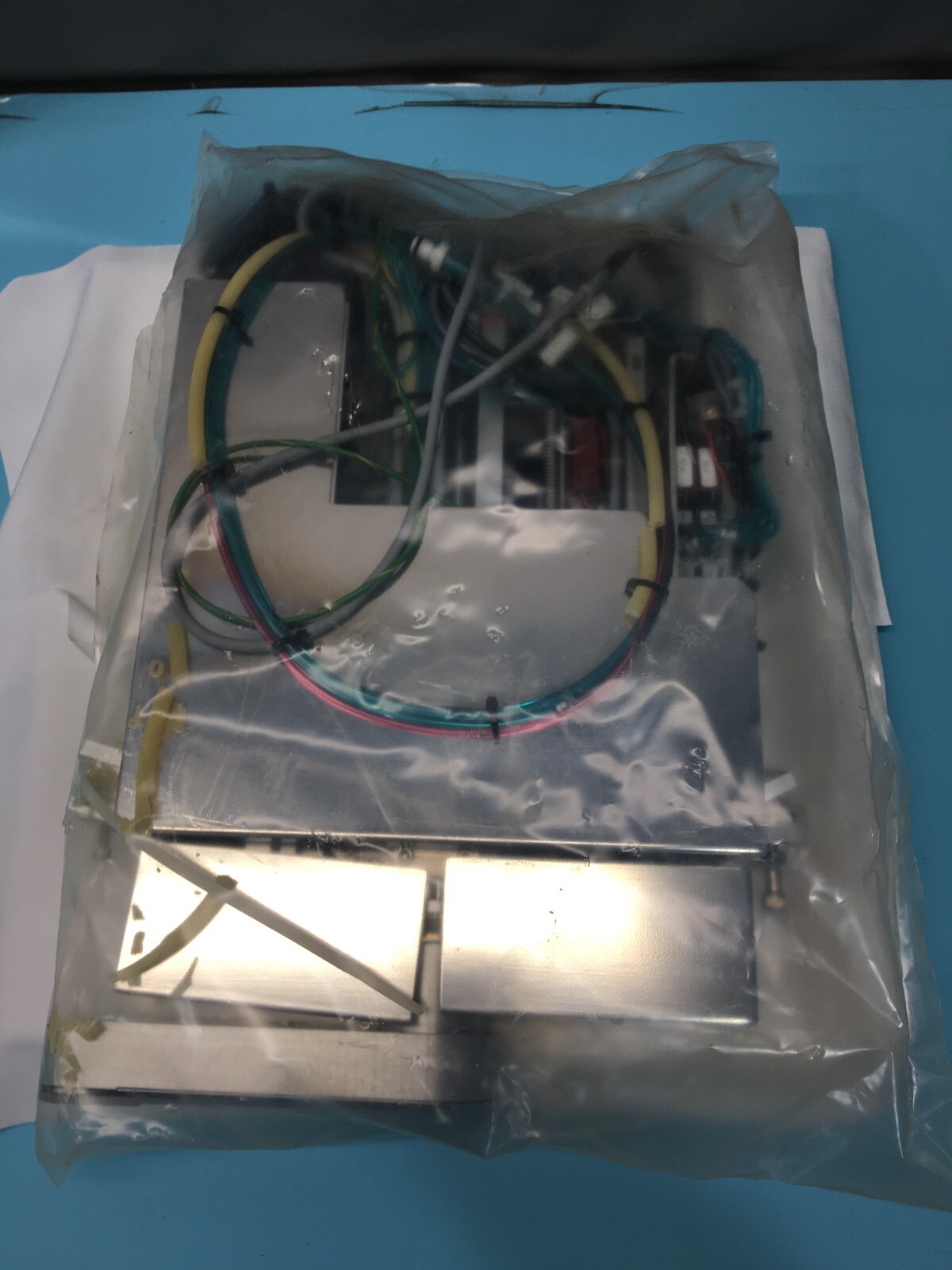Silicon Valley Group SVG 99-46450-01 Wafer Shuttle Arm Robot Assy SE, 149453