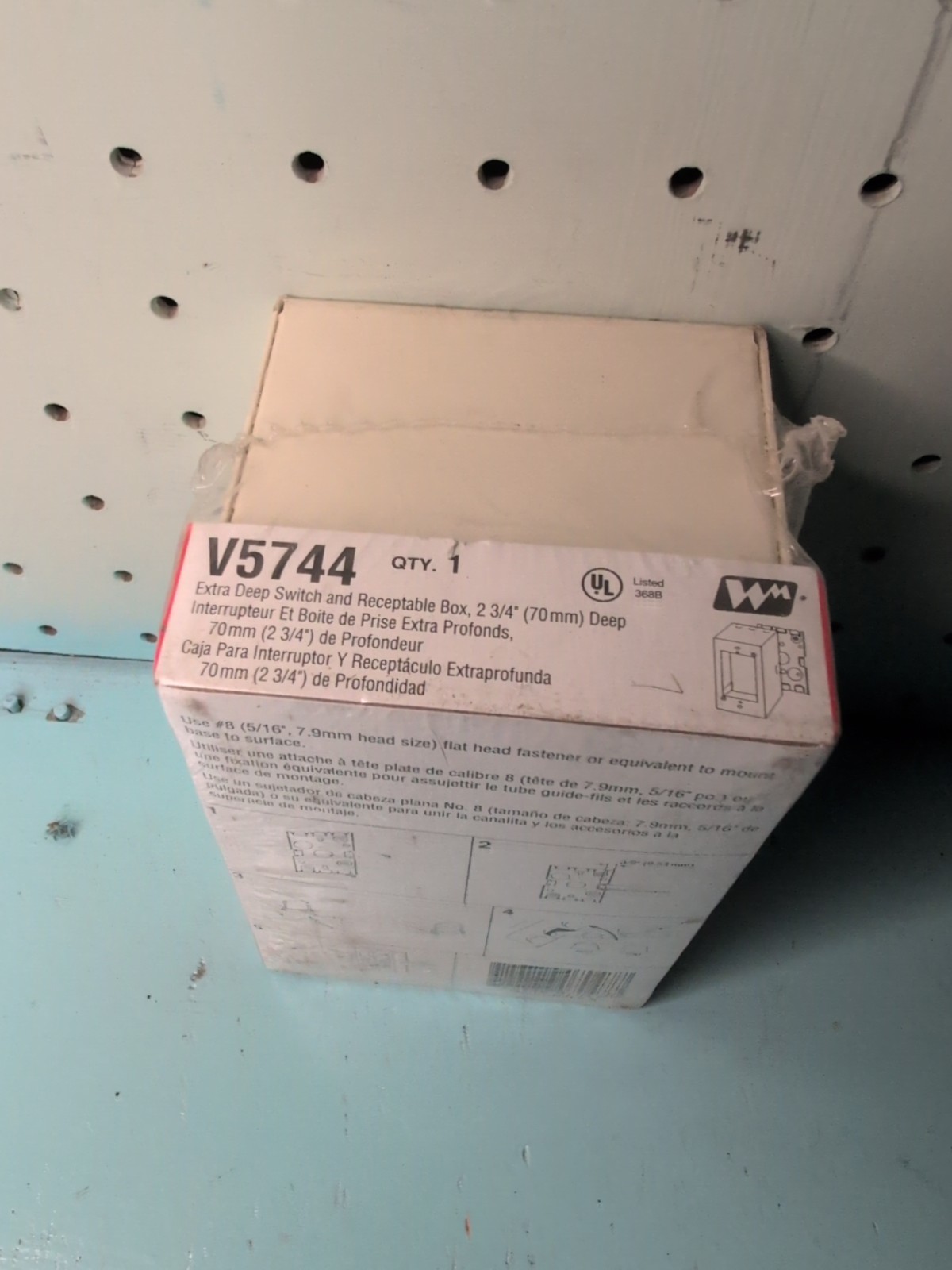 Wiremold V5744, 300 V, Ivory, Extra Deep, Raceway Switch and Receptacle Box, 1pc