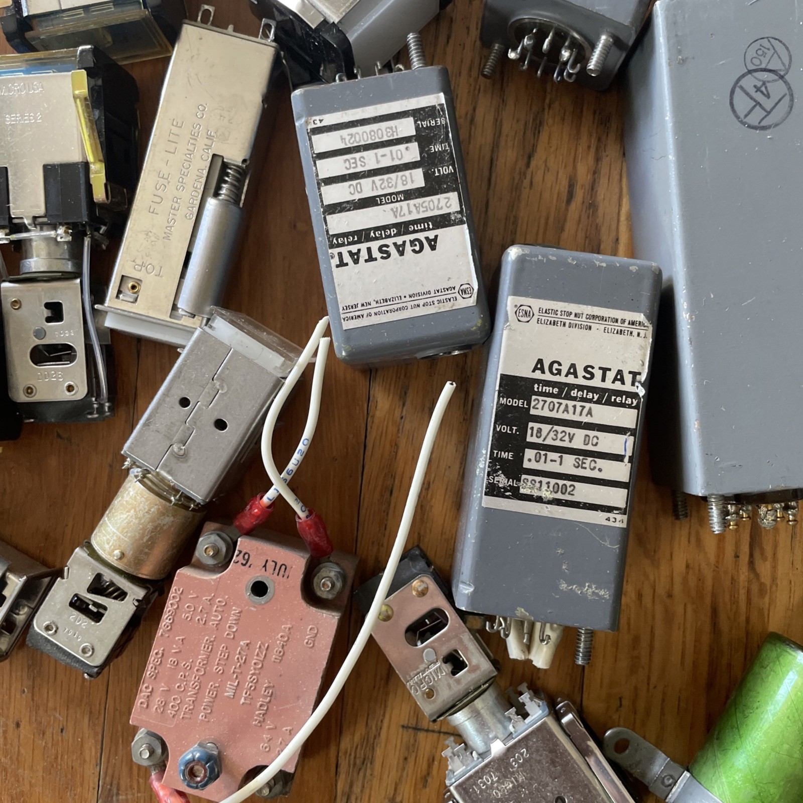 25lb Lot Vtg Electronic Parts Components Capacitors Transformers Microswitches +