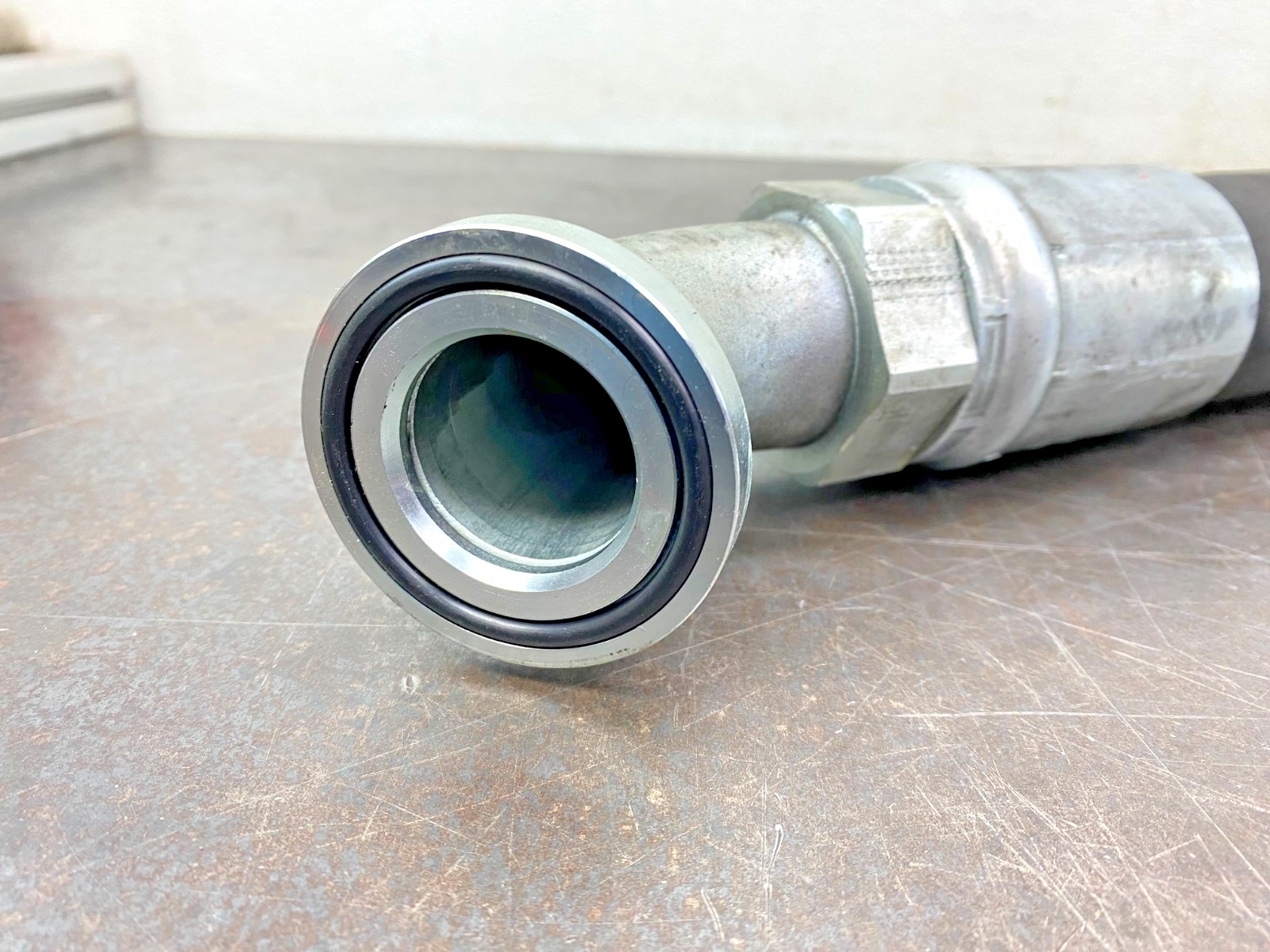 Parker No-Skive Hose 1171-24-24 WP 21,0 MPa (3000 PSI) MSHA 2G-IC-20C/1 1-1/2″