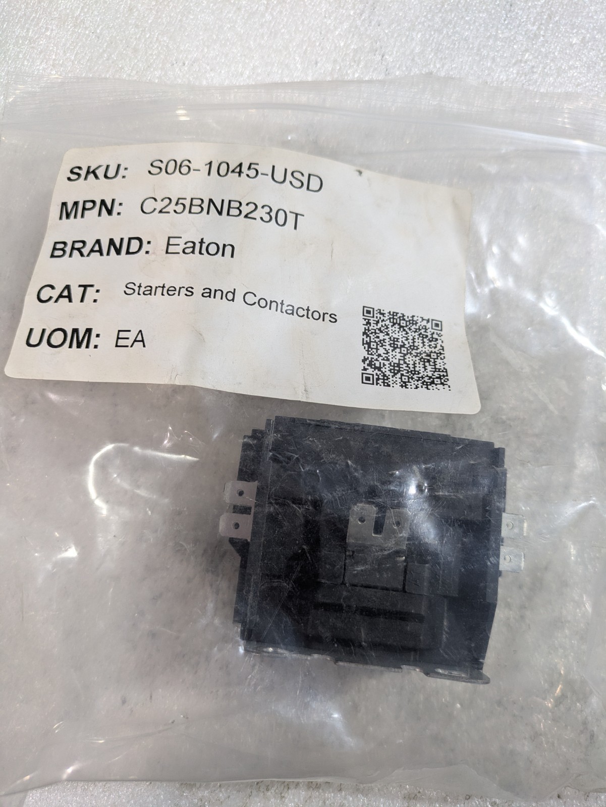 EATON C25BNB230T Definite Purpose Contactors