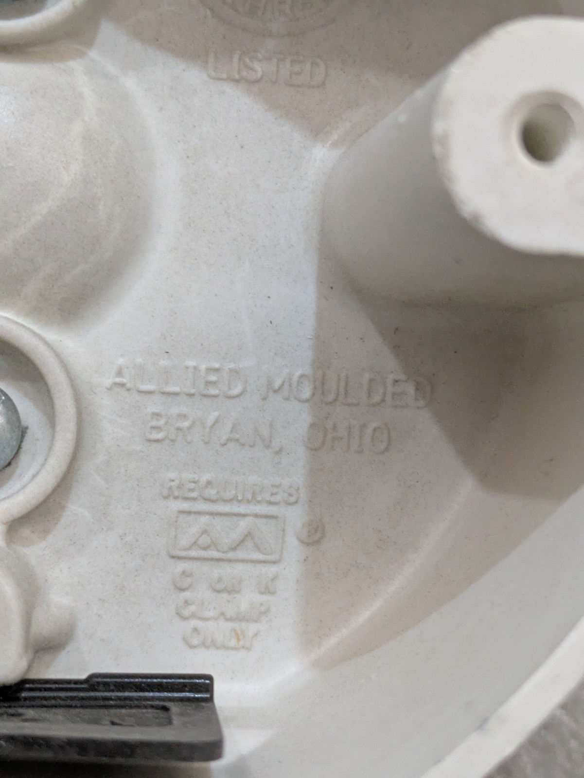 Allied Moulded 9364-16K Electrical Round Box Fiberglass Bar Hanger Light Fixture