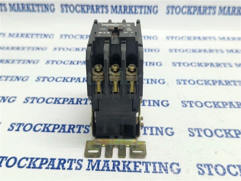 Cutler-Hammer Contactor 24V 50-60Hz 30 Days Warranty Fast Shipping