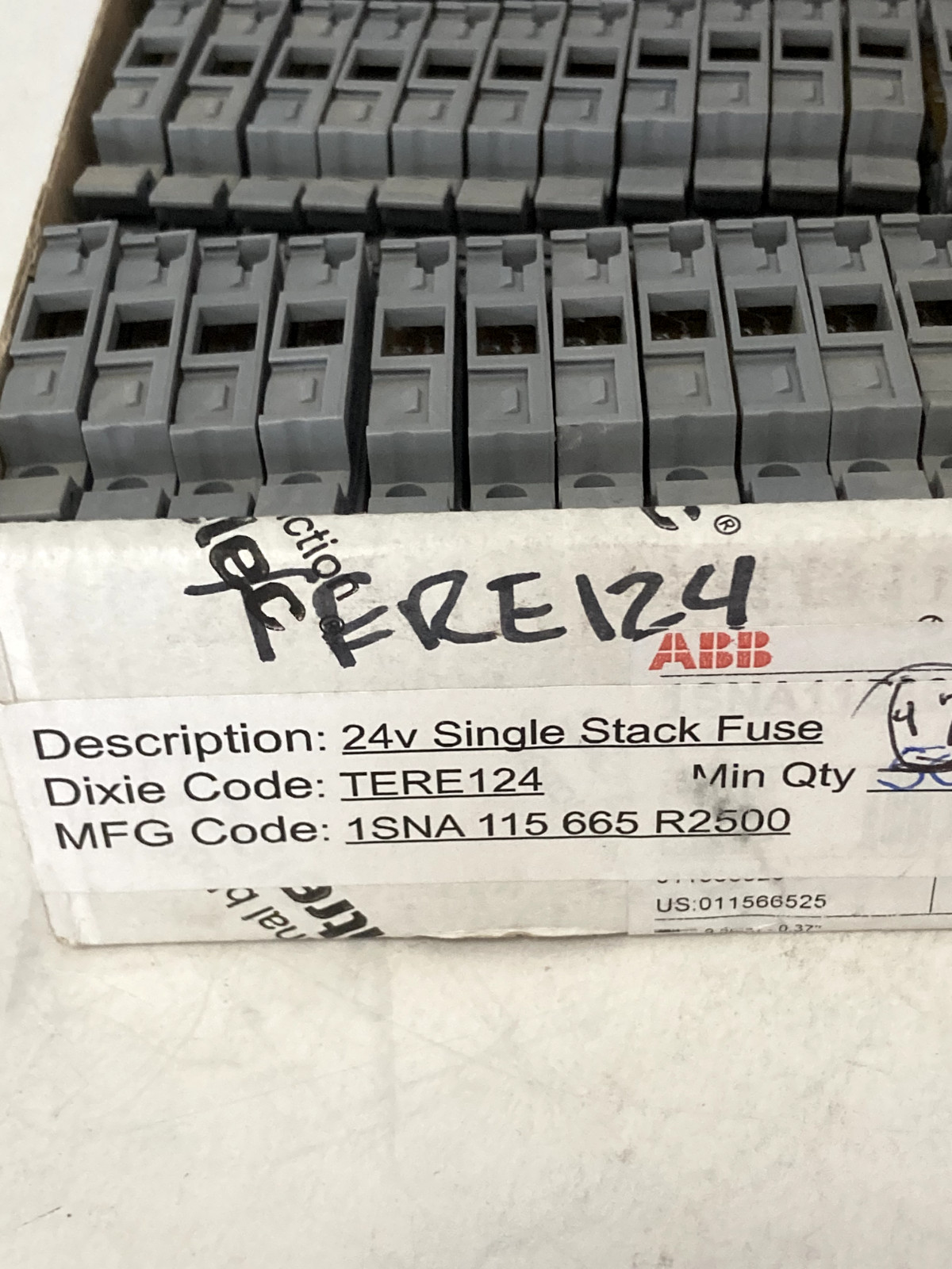 ENTRELEC 1SNA 115 665 R2500 TERMINAL BLOCKS 24V BOX OF 50 WITH 14 END COVER NIB