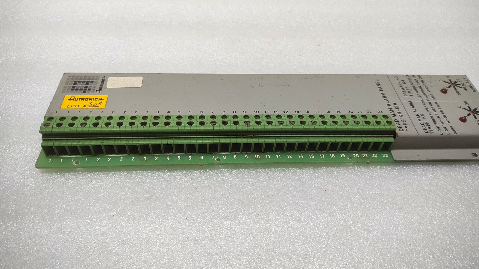 AUTRONICA KR-13A DEAD MAN ALARM PANEL KR-13A