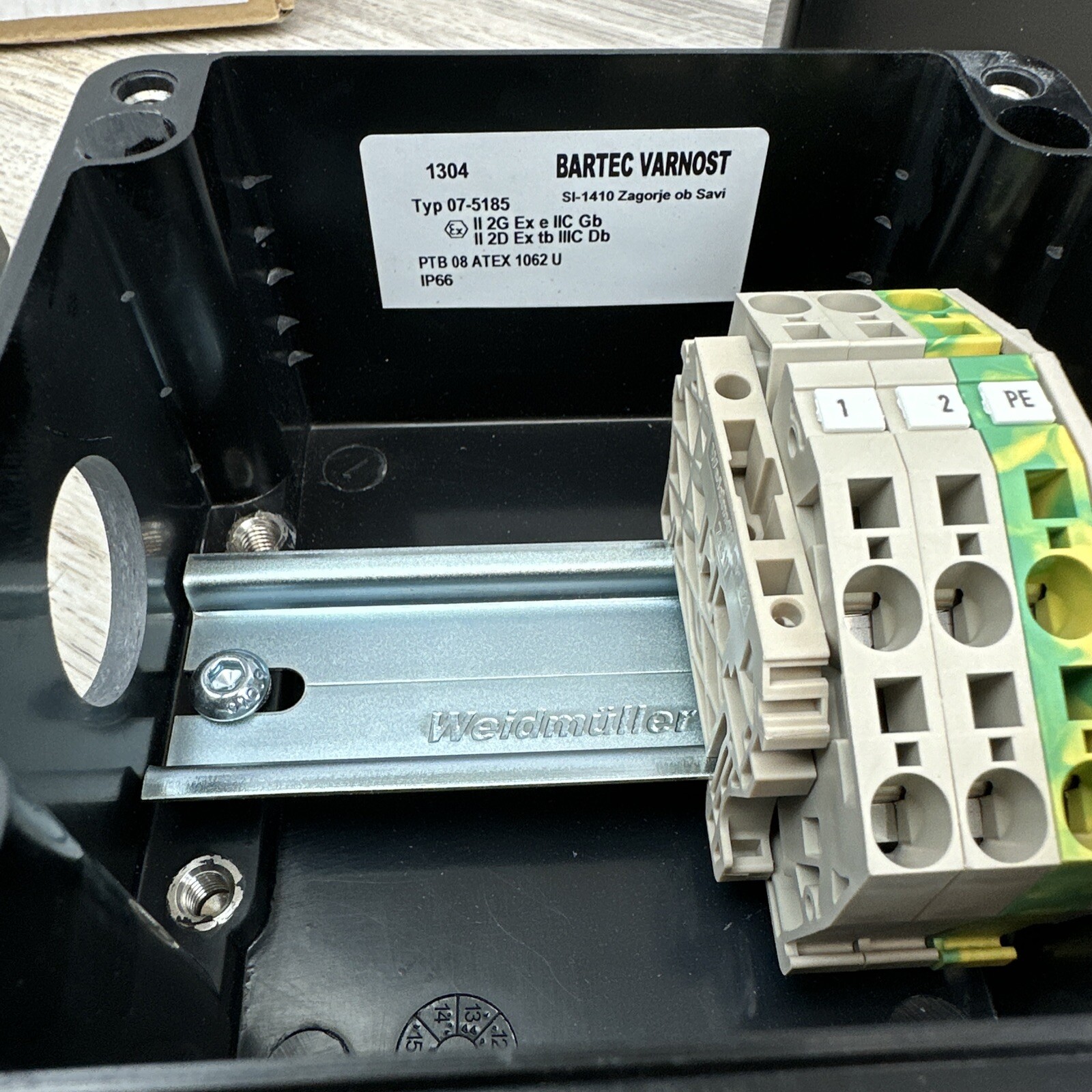 Bartec Junction Power Box PBS-220-A10 Electric Trace Heating System Brand New