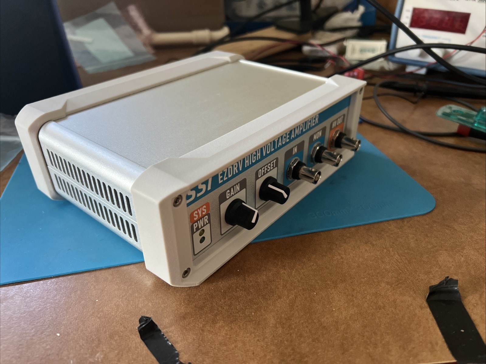 High Voltage Amplifier 0-300V