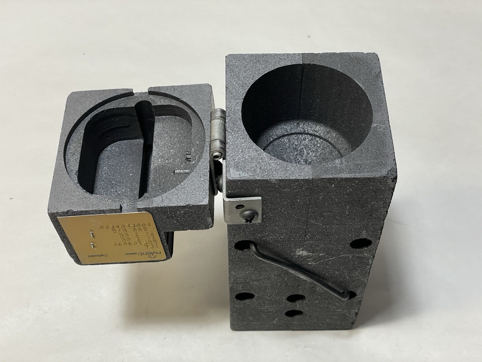 nVent ERICO Cadweld Cable To Cable 7/#7 Mold HDPTC9C9C