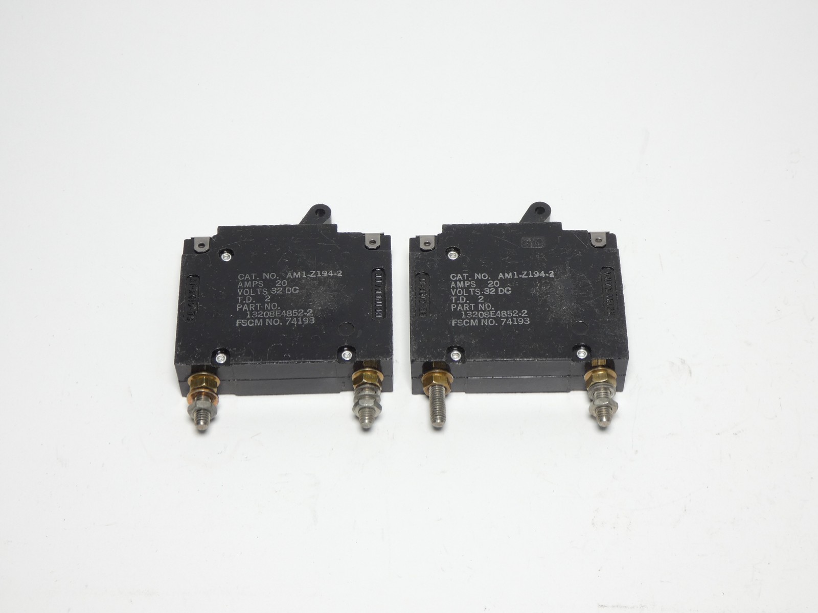 *Lot of 2* Heinemann AM1-Z194-2 Circuit Breaker 20A 32VDC