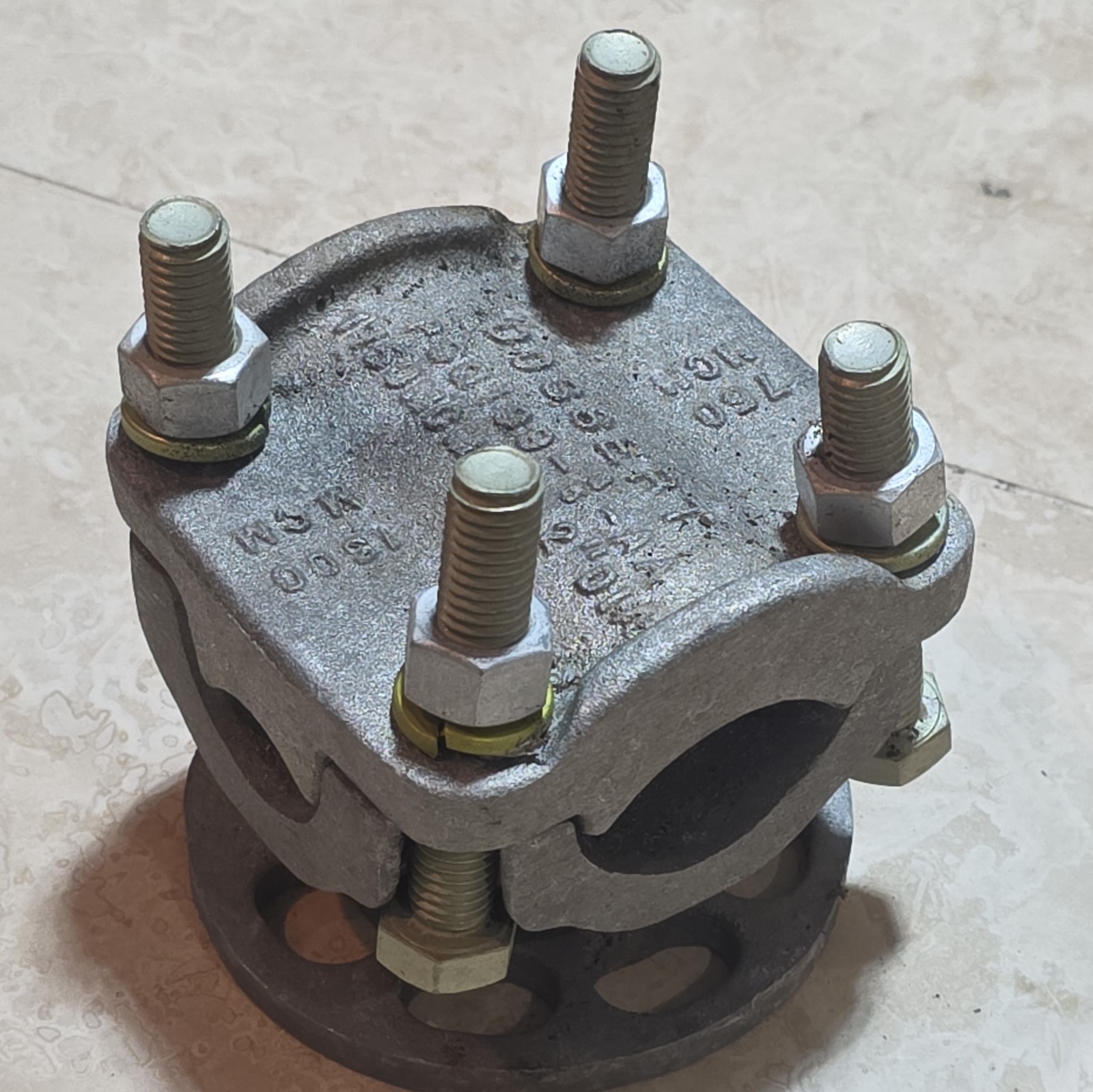 Substation Terminal Aluminum Bus Connector 750-1300MCM Dossert PSG199 1750MCM-2″