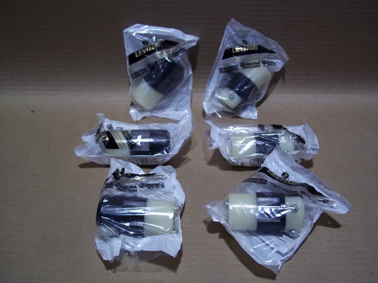 NEW Leviton 5269-C Lot of 6 257B Connector WC-596F 15 AMP 125V