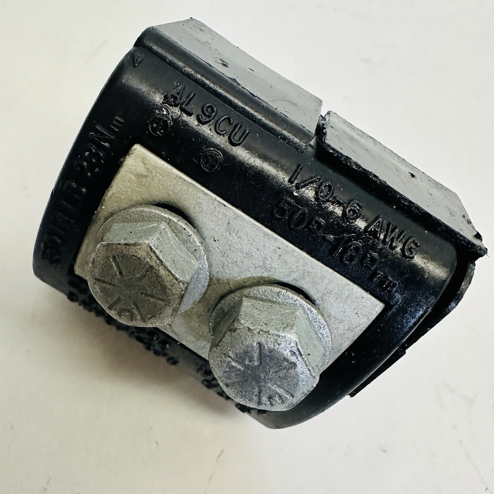 BKB IPC4111 Piercing Connector 1/0 to 4/0 AWG 300V