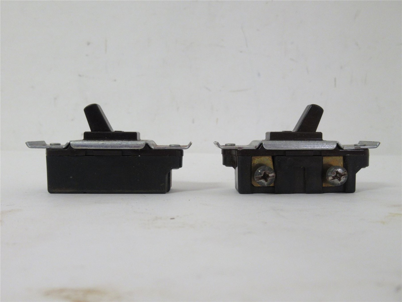 230037 New-No Box; Red Dot 2CCT-1 DryTite Outlet Cover; (2) Switch 1-Pole