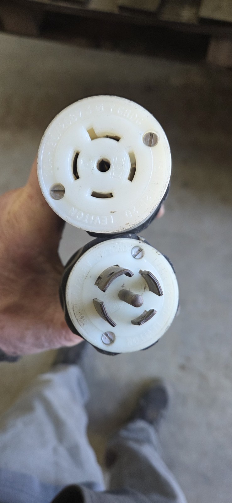 NEMA L21-30P to L21-20R Plug Adapter – 1 ft 20A/208V 12 AWG – Iron Box #IBX-3241