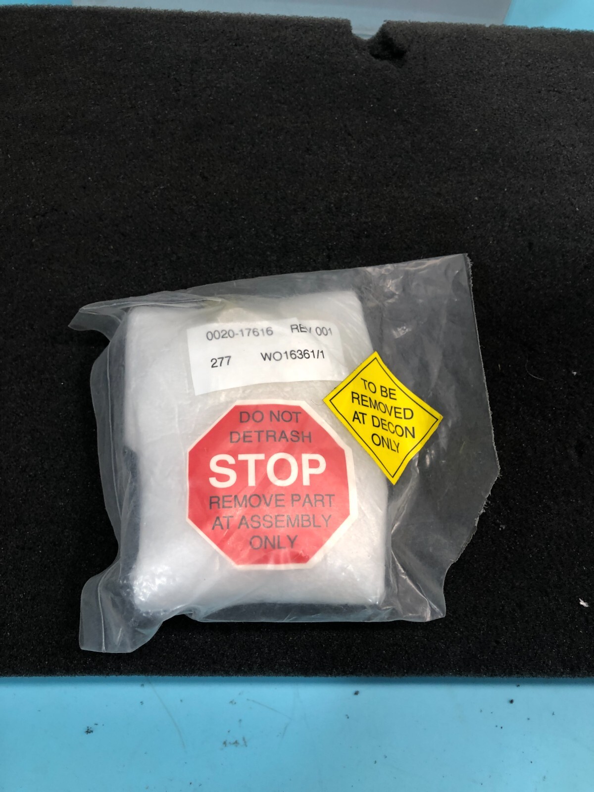 Applied Materials AMAT 0020-17616 CLAMP,UPPER,ELECTRICAL FEEDTHROUGH, IE, 179910