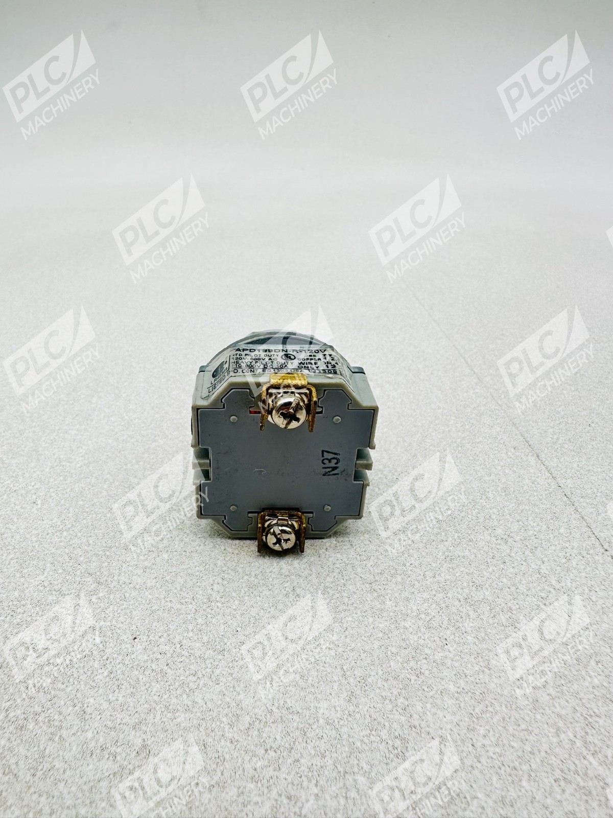 Idec APD199DN-R-120V Pilot Light Heavy Duty Red Lens