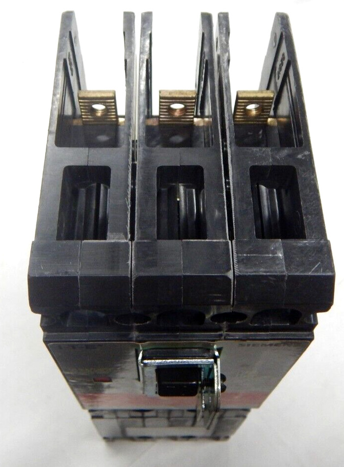 ITE / Siemens CED63B070 MCCB 3 pole 70 amp 600v 200kA USED