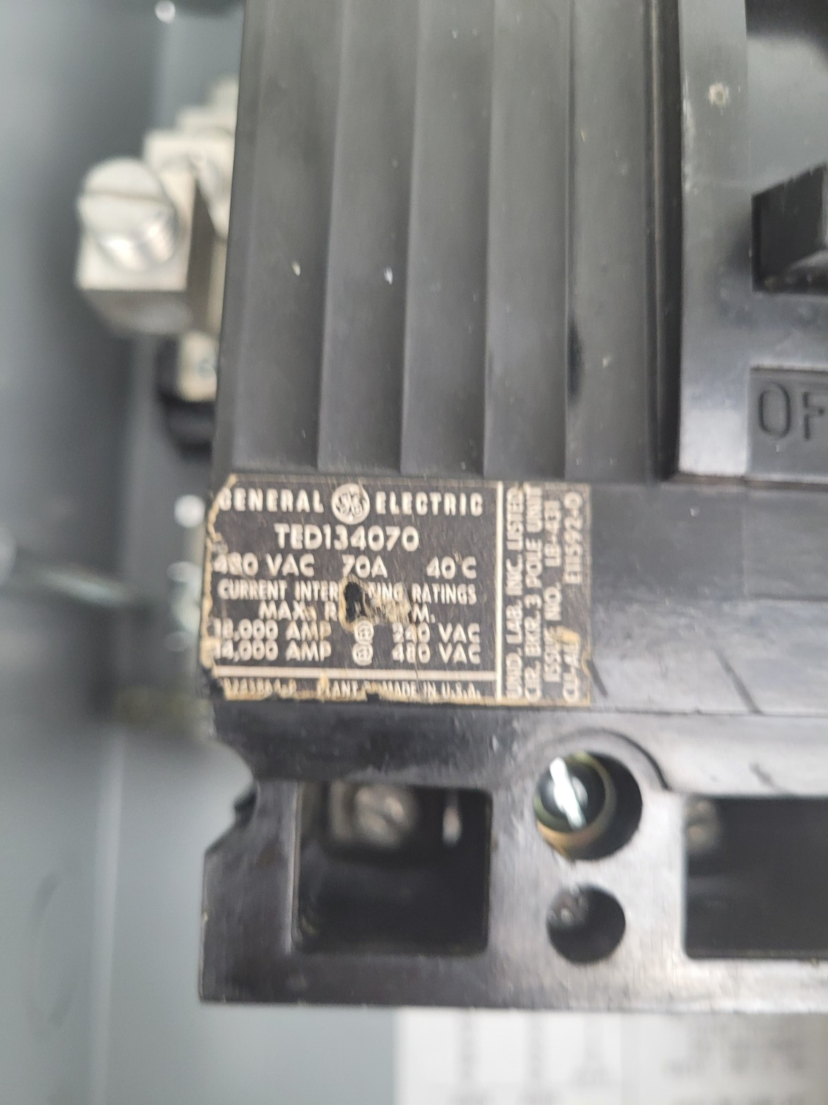 DFPTEX4G GE Breaker style Bus Plug for DH Busway 70A Breaker – Next Day Option