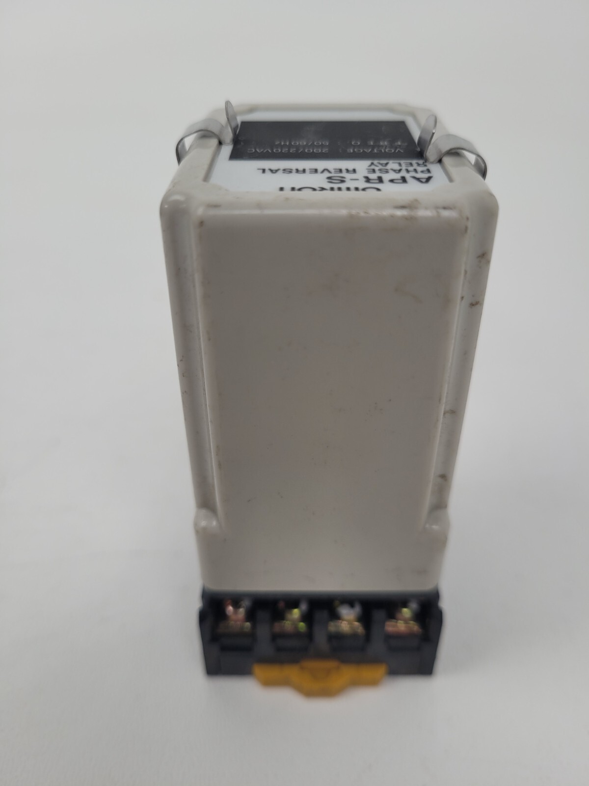 APR-S Omron 220V Phase Reversal Relay – Next Day Option
