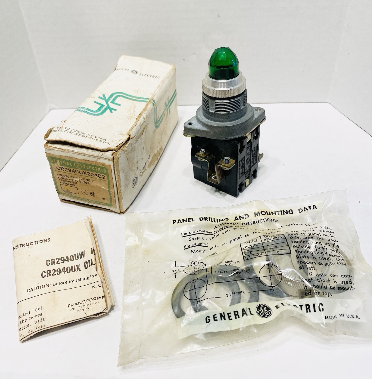 GENERAL ELECTRIC CR2940UX224C2 New. Open Box.