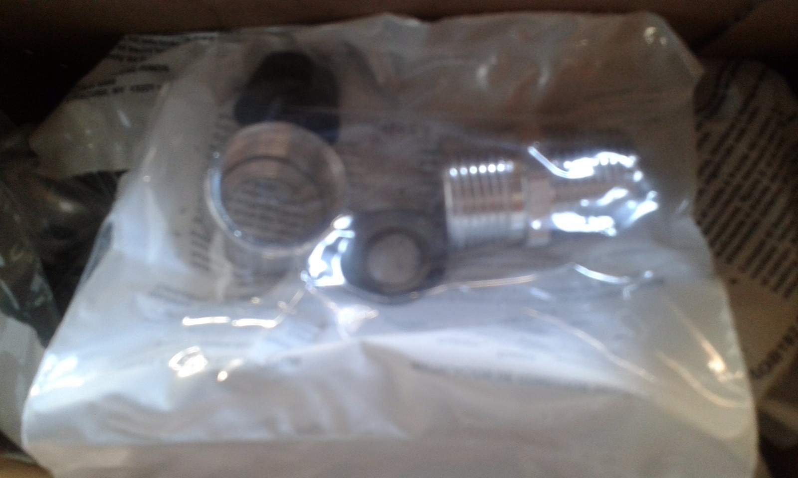 EATON CROUSE- HINDS EACH (1PCS) CGB192 SA 1/2″ Cord/Cable Fitting, Straight, 0.