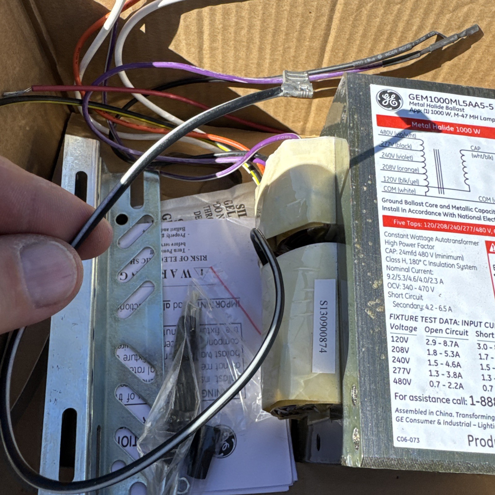 GE 87213 GEM1000ML5AA5-5 1000W HID Distrib. Replace Kit Magnetic C&C Ballast Kit