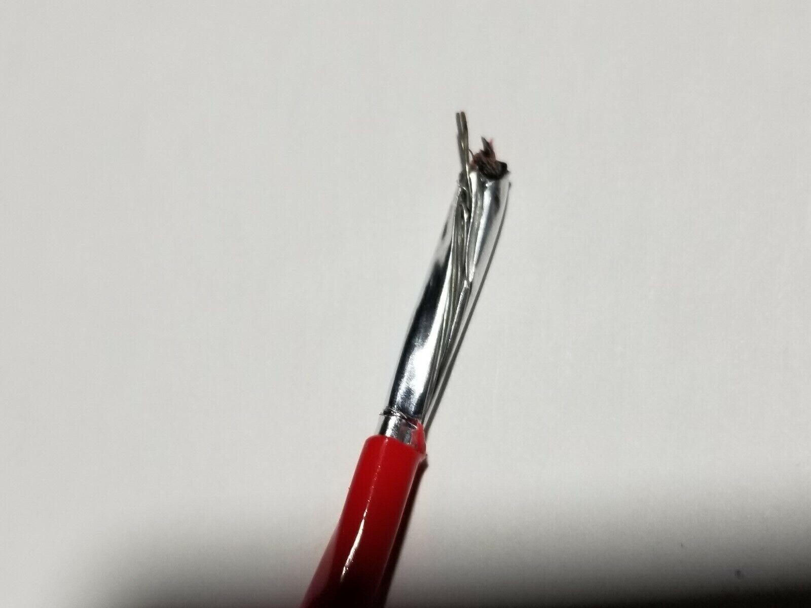 Belden 88760 18/1P Twist Pair Beldfoil Shielded FEP/FEP CMP Control Cable Red