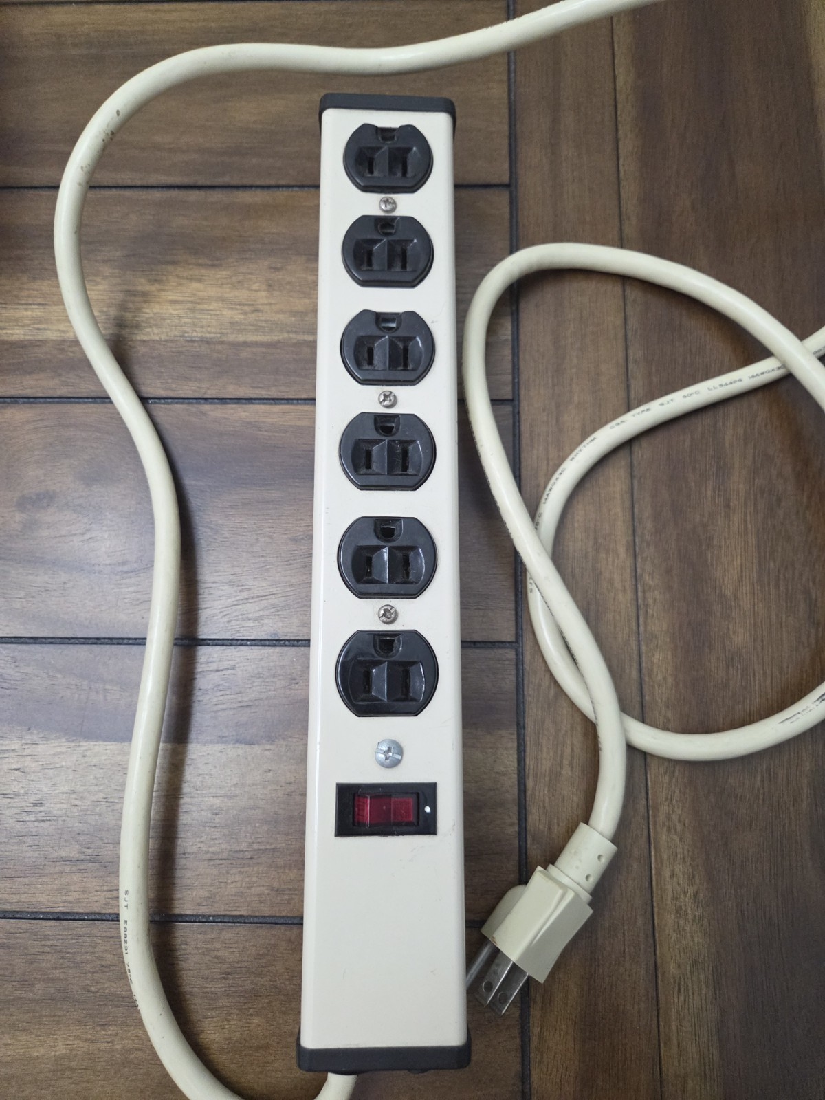 Brooks LC6S-6 Surge Protector Power Strip, 6-Outlets, Rating: 125V 60Hz 15A