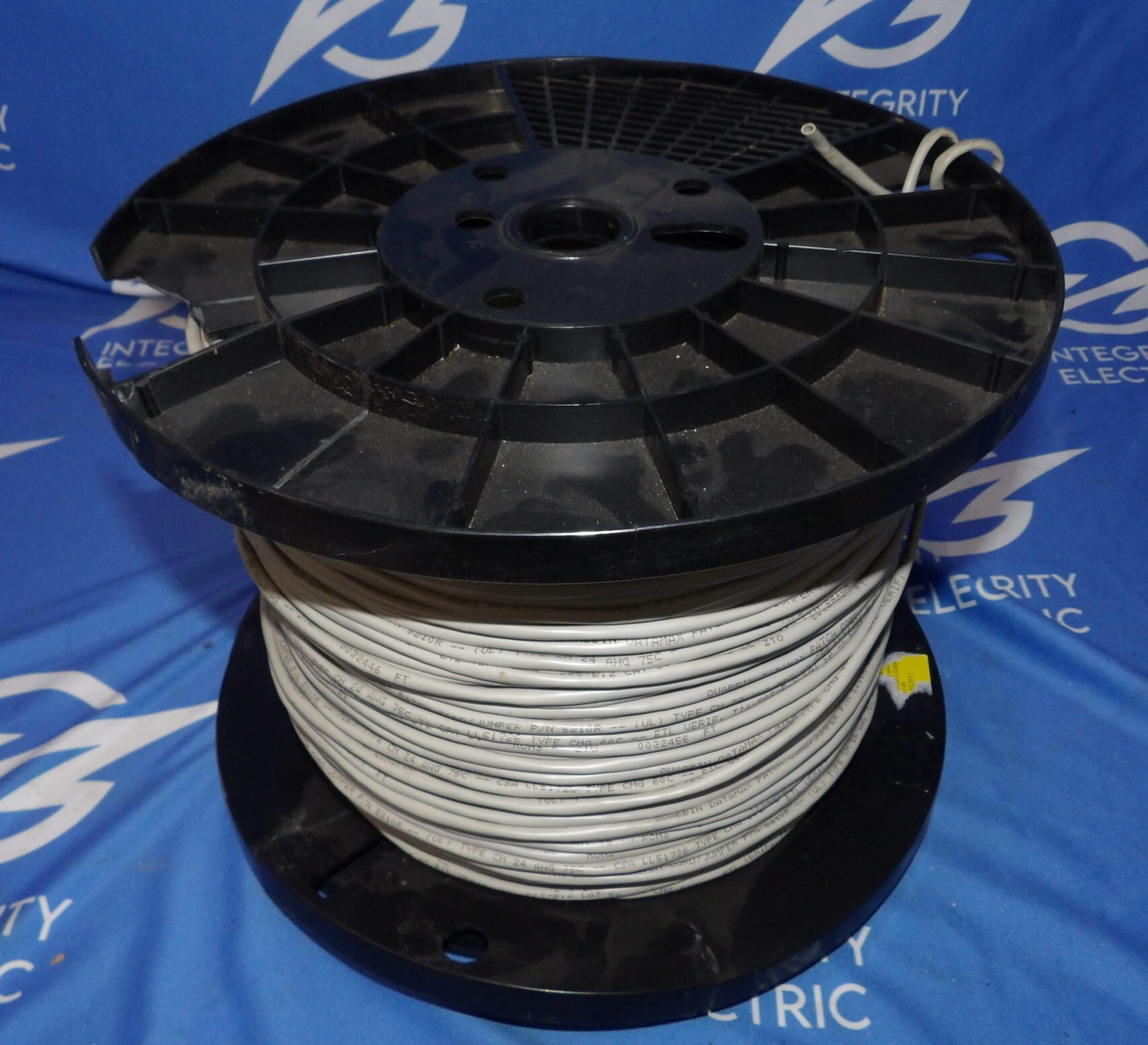 NOS Spool of APPROX. 1000FT Quabbin LL51726 Shielded 2 Conductor 24AWG Cable