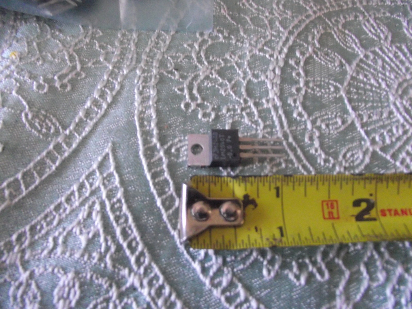 LOT OF 50 IC REGULATORS LM337TNS -ND NEG ADJ TO-220 MALAYSIA.