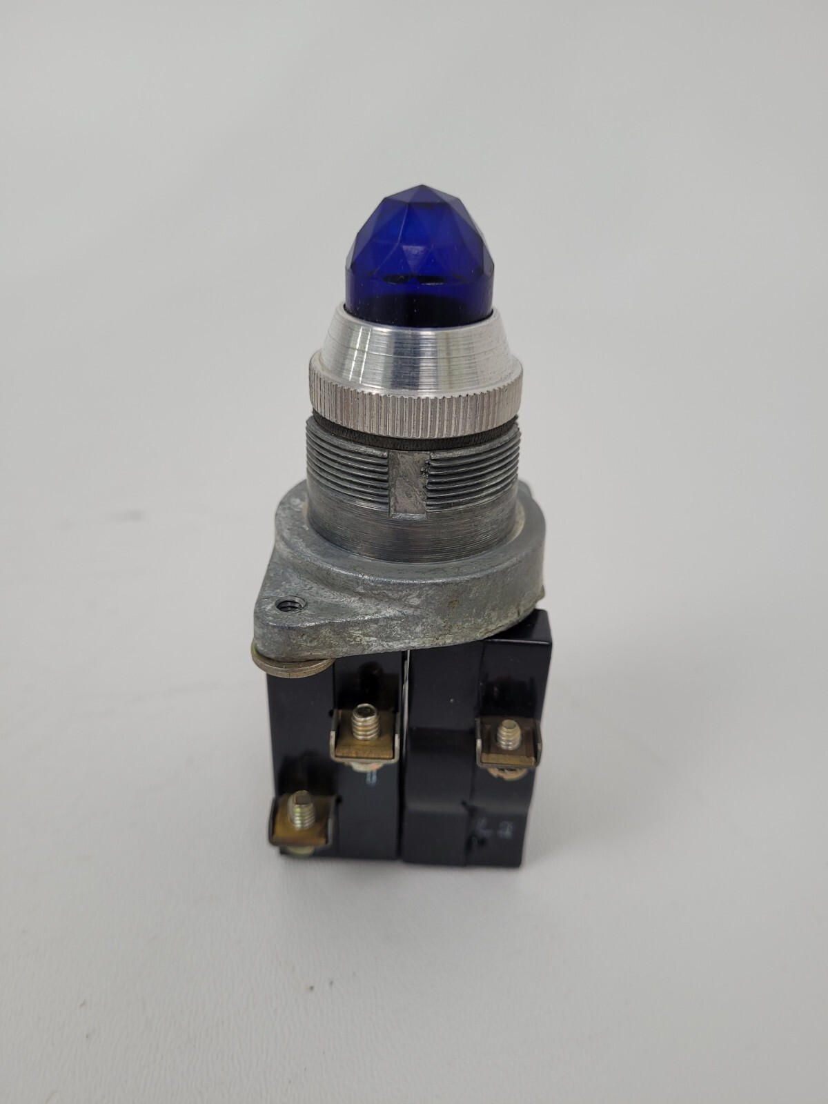 CR2940UX224A5 GE Blue Push Button Light- Next Day Option – New