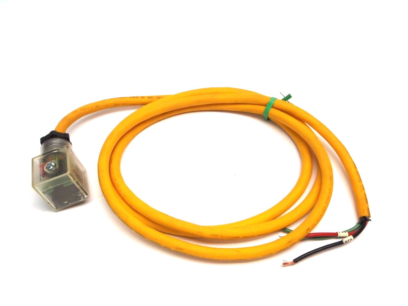 CCI Suprene 105 18 AWG 3/C SJEOOW 300V 5′ Five Foot 3 Wire Cord to 24VDC Relay