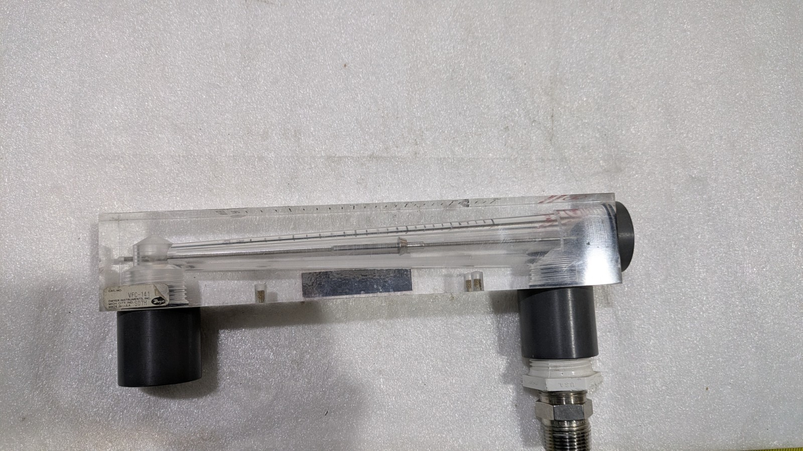 DWYER INSTRUMENTS VFC-141