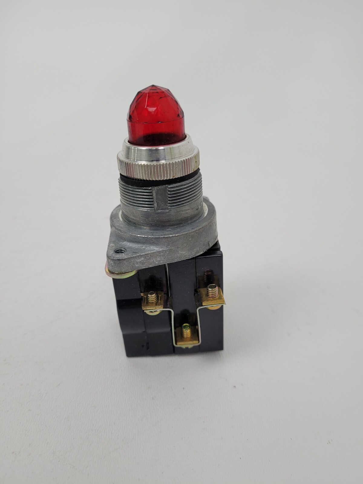 CR2940UX224A4 GE Red Push Button Light- Next Day Option – New