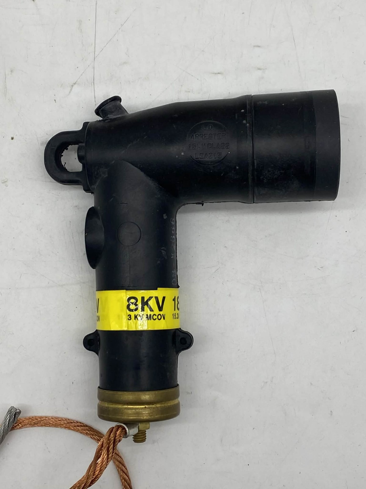 Eaton Cooper M.O.V.E 18kV Arrester Elbow 15.3 MCOV 3238018C18M (New Old Stock)