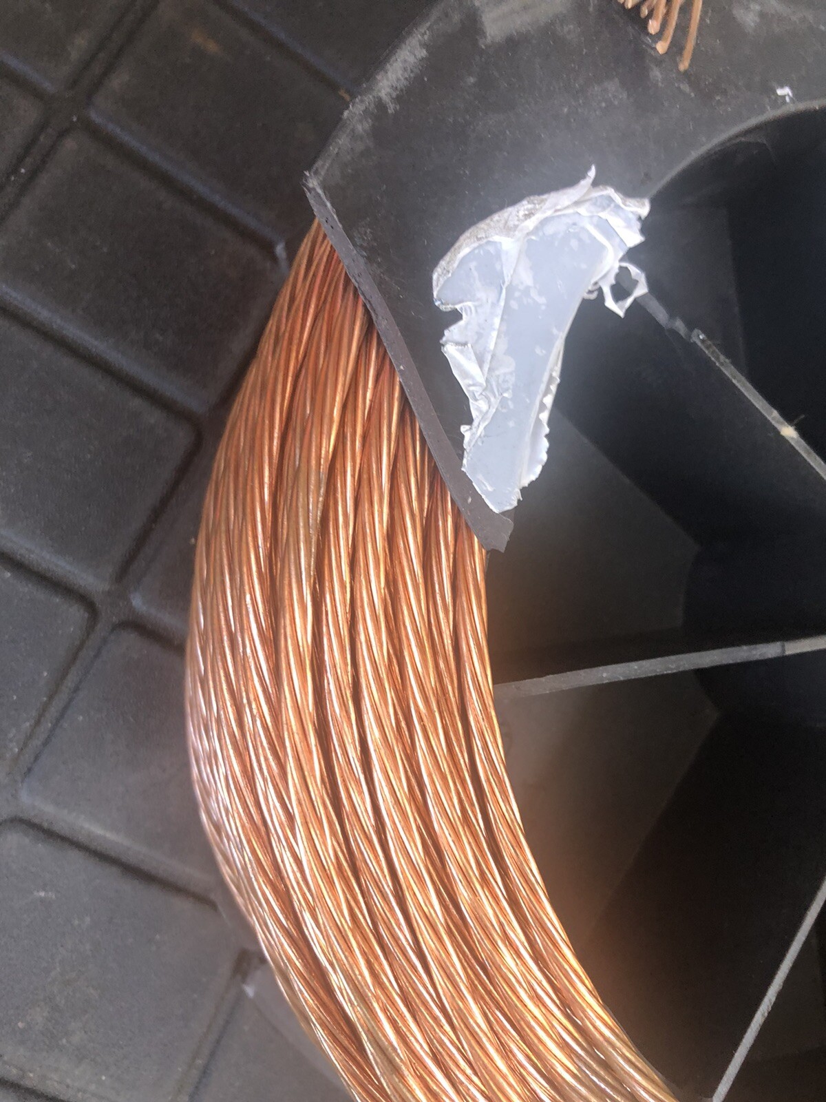 Encore Wire Bare Copper 6 AWG / 7 Strand 315 Feet / 96.01M – Part # 172101200235