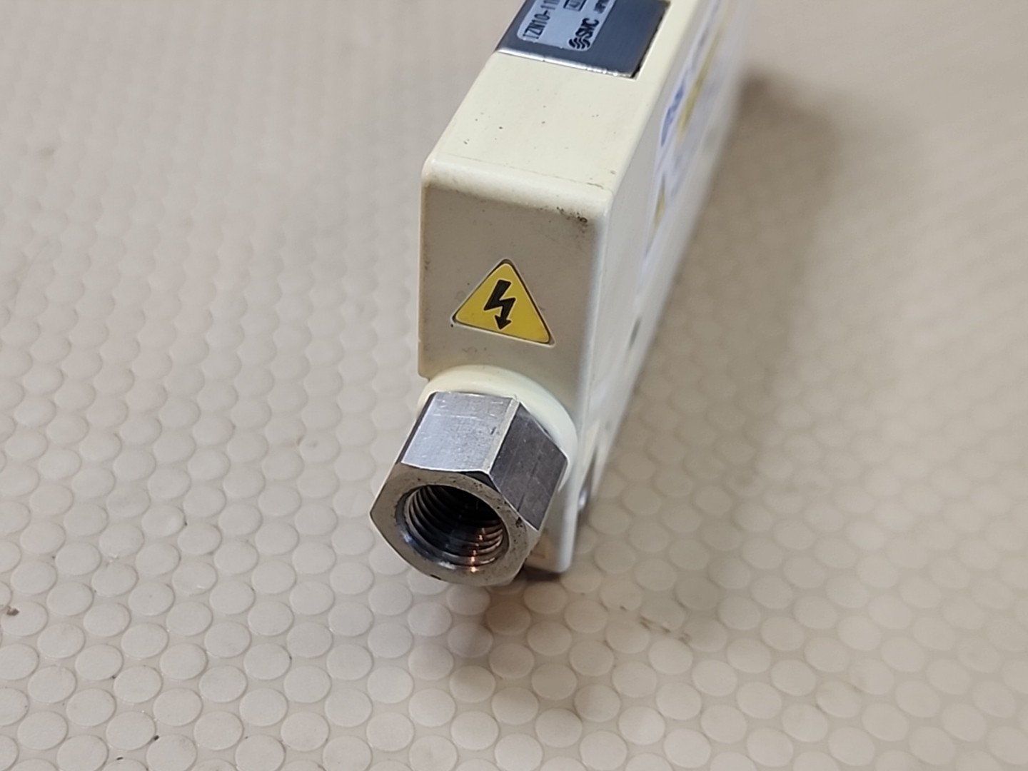 SMC IZN10-11P07 IONIZER