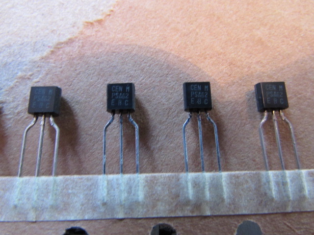 MPSA62 Central Semi Darlington PNP 20V 500mA 3-Pin TO-92 Rohs Pb Free, 25 pieces