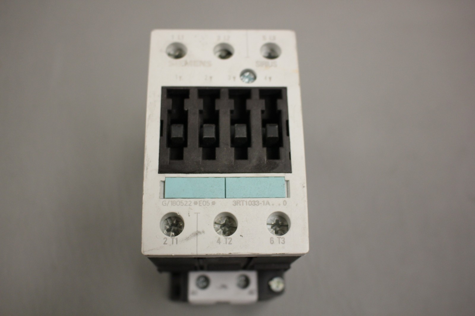 SIEMENS SIRIUS CONTACTOR 3RT1033-1A..0